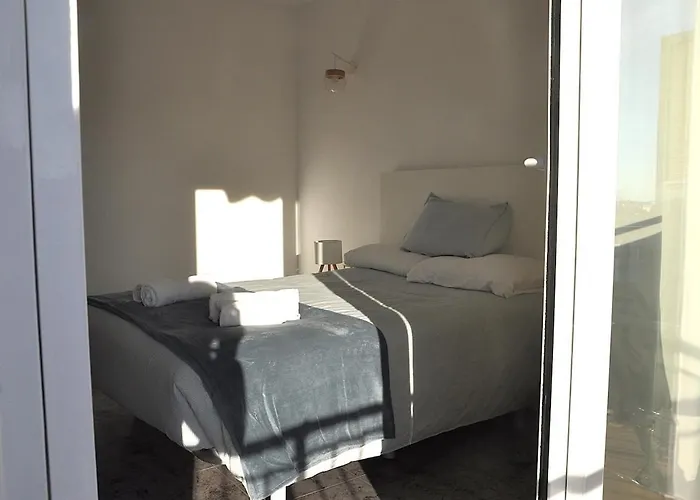 Santa Barbara, In Downtown شقة *